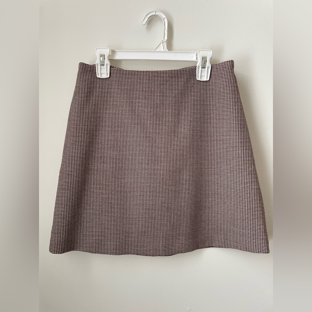 Aritzia Wilfred Classic mini skirt